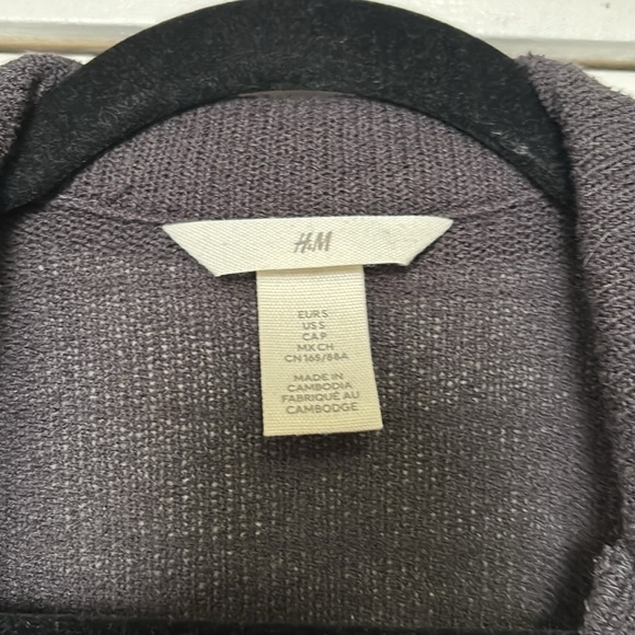 H&M knit polo top - Picture 2 of 3